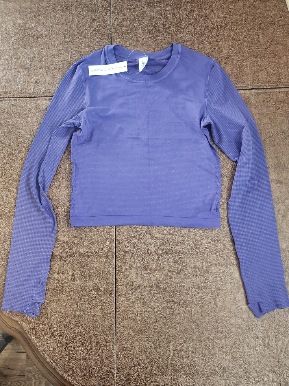 Senita NWT Athletics Lavender Long-Sleeve Cropped Top